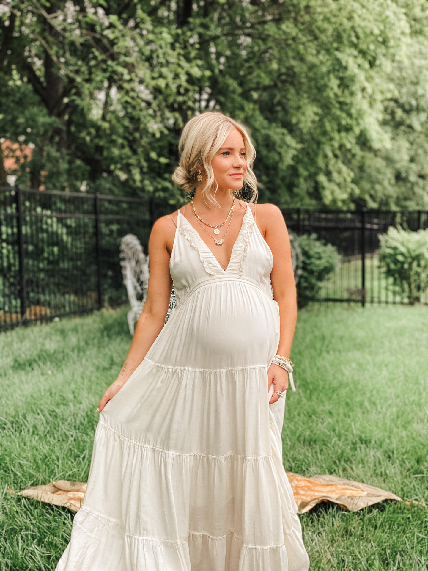 THIRD TRIMESTER MATERNITY FASHION Hunter Premo