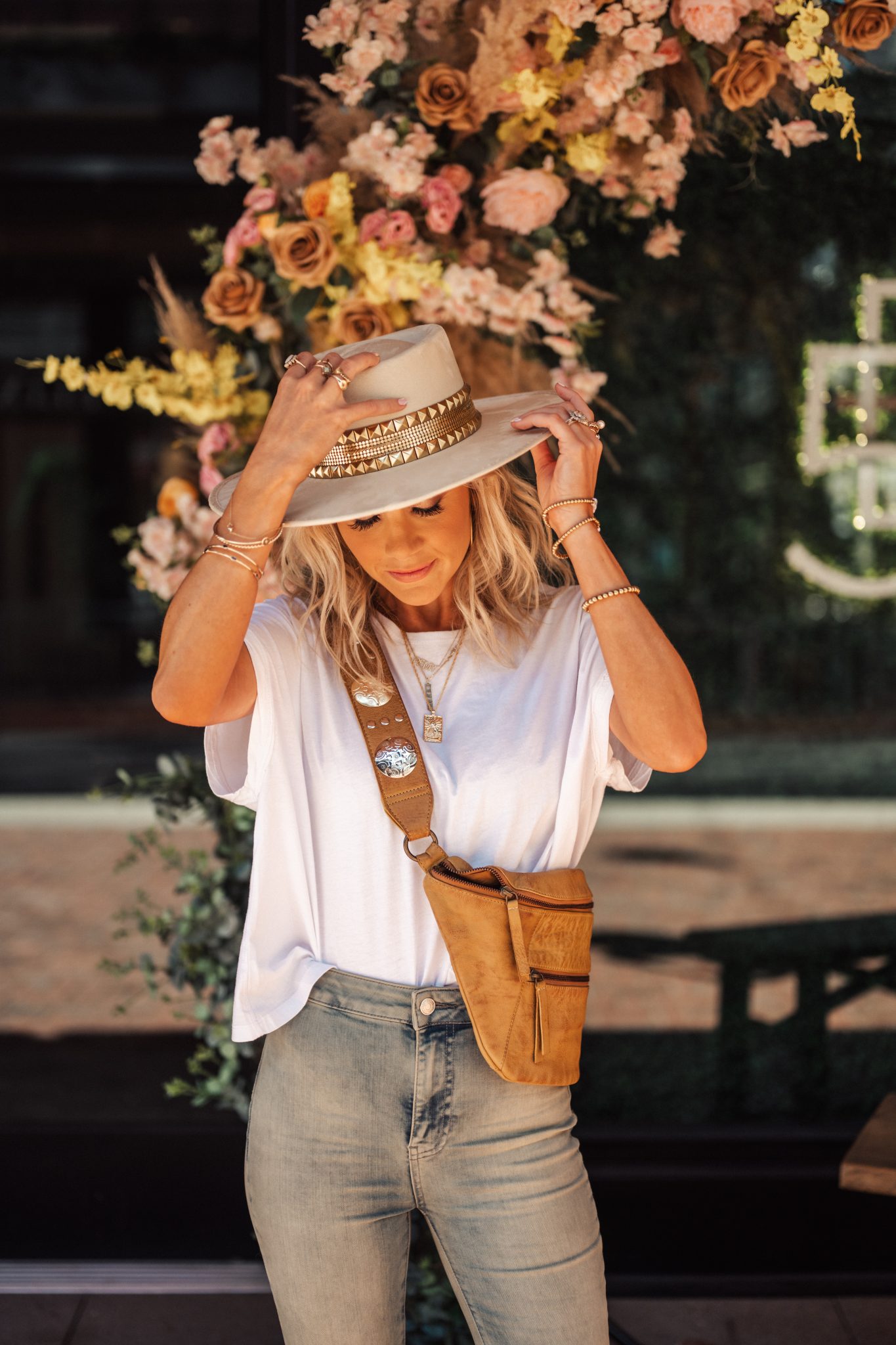 The Best Flare Jeans for Petite Gals – Hunter Premo