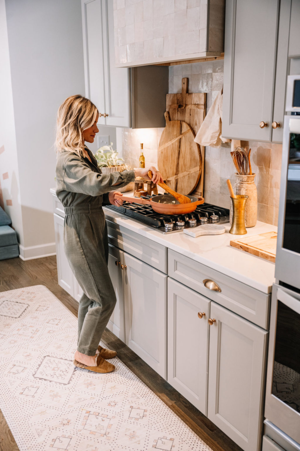 TOP 10 KITCHEN ITEMS WE CAN'T LIVE WITHOUT