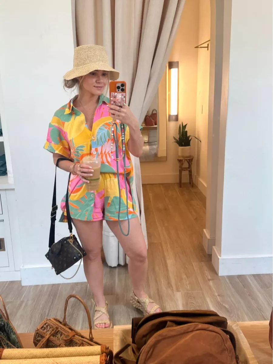3 Postpartum-Friendly Clothing Styles to Wear During Summer - Meagan's Moda